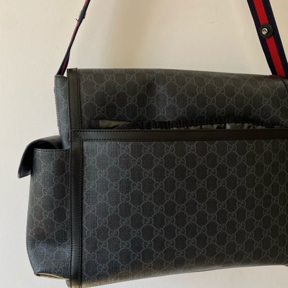 Gucci GG Supreme Diaper Bag - Picture 12 of 16